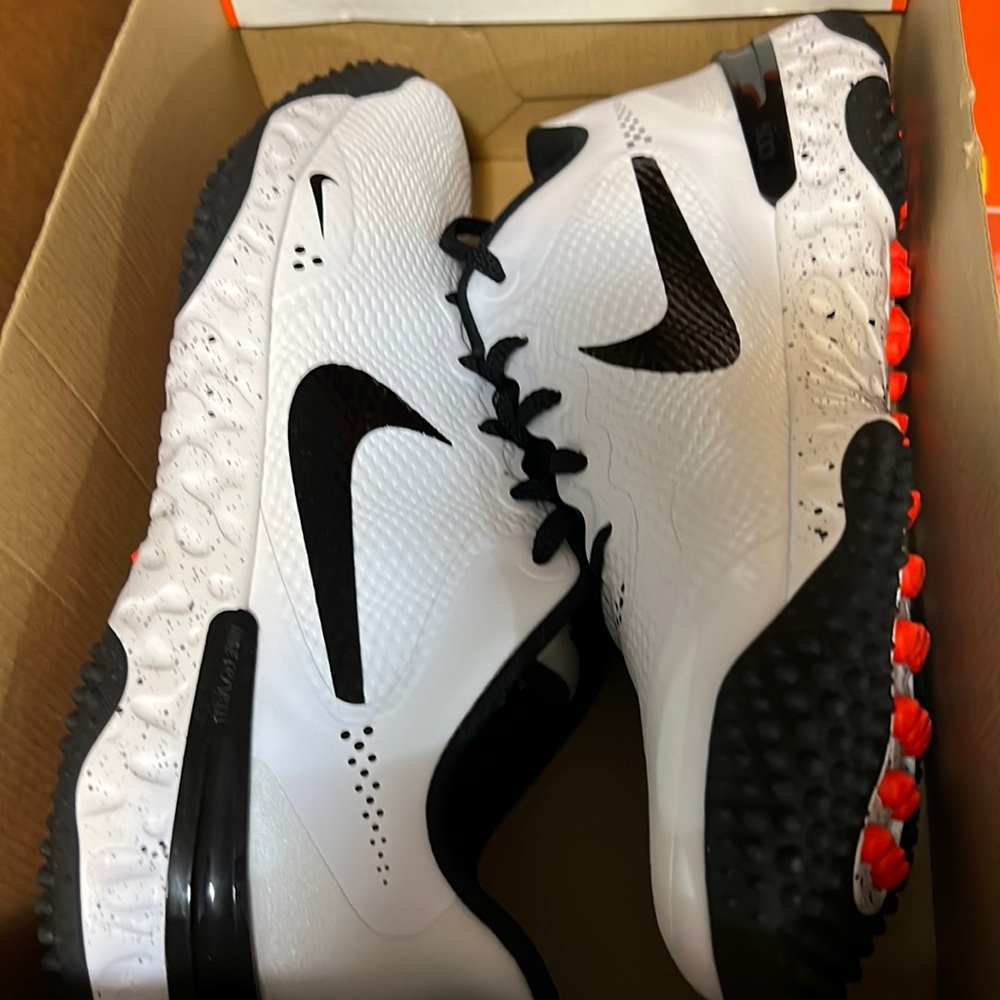 Mens nike alpha huarache elt 3 turf baseball (CV3560 104) no box size 10